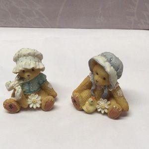Priscilla Hamilton bear collection set of 2